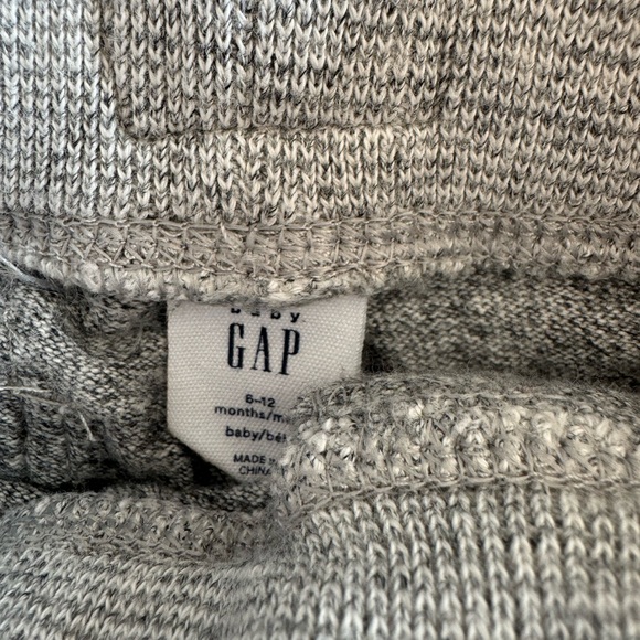 Grey Baby Boy Overalls with Cars + GAP Grey Shorts, size 6-12 months - Picture 5 of 7